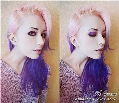渐变粉紫发色，可以用同色眼影搭配发色。