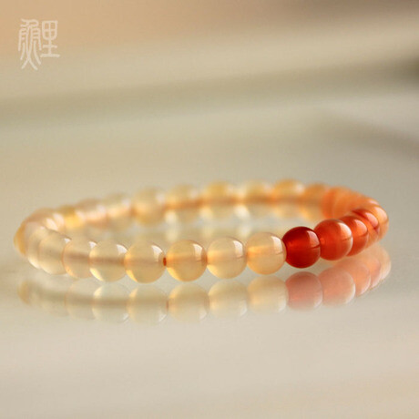 唯美渐变色 玛瑙手链 鲤鱼家天然水晶玉石http://shop108848670.taobao.com