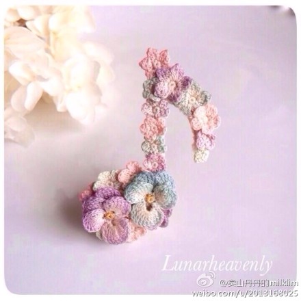 Lunarheavenly手作欣赏毛线钩花再做成蝴蝶 真的太美好了