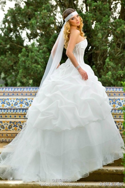 A Bela Noiva 2014 Wedding Dress