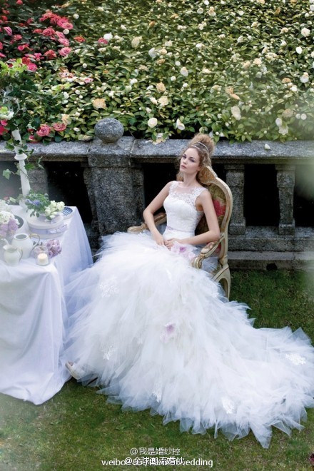 Jillian Wedding Dresses