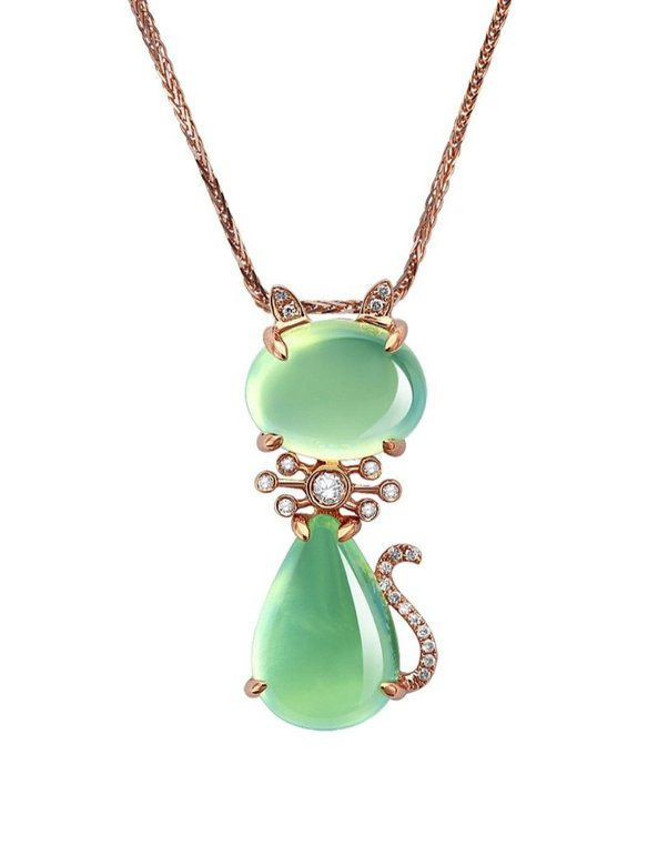 Green jade kitty cat necklace with double chain