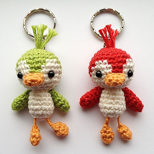 Ravelry: Project Gallery for Amigurumi Penguin Cell Phone Strap pattern by Pierrot (Gosyo Co., Ltd)