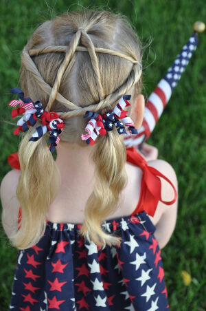 Fun 4th of July hairdo for girls.