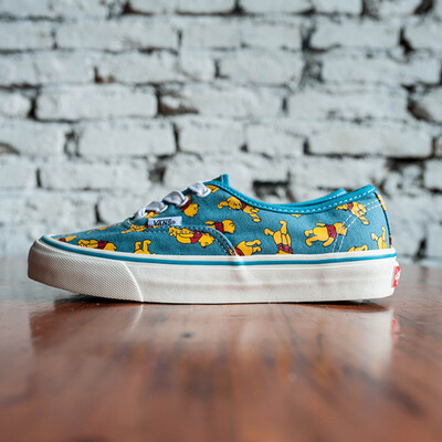 VANS authentic origingals 迪斯尼小熊维尼限量款