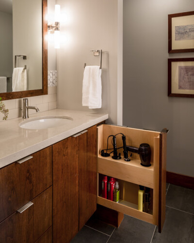 Modern Minneapolis Ranch contemporary bathroom