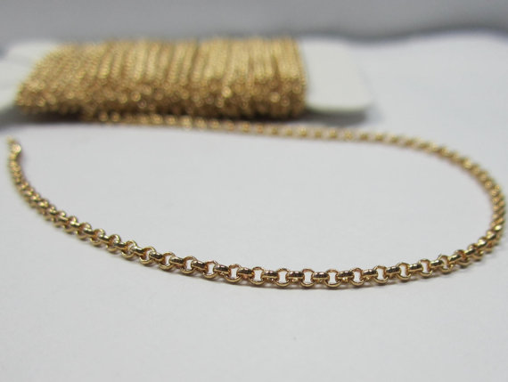 This listing is for 5 feet of 14K Gold Plated Rolo Chain. This is a great link chain for charm bracelets, earrings and necklaces. The measurement is 1.5mm. Nickle free