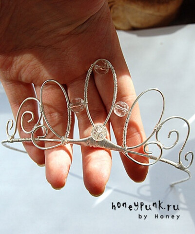 Wire Crown