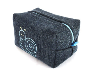 farragio handmade upcycled denim makeup bag