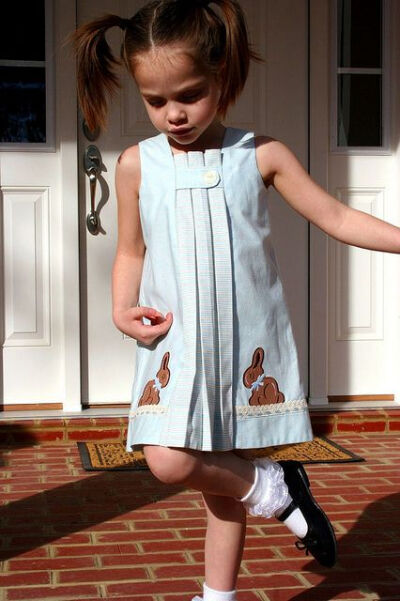 &amp;quot;Birthday Party dress&amp;quot; by Oliver +S (applique here: http://appliqueforkids.com/index.php?p=product=290)