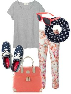 Pink and Navy... cute way to wear Coral Kameleonz Shades!