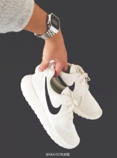 Roshe Run by NIKEiD. Design your own roshe