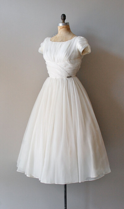 50s wedding dress.