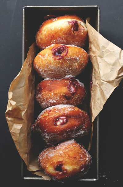 Blackberry Jam and Custard Donuts | The Sugar Hit