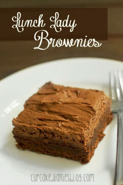 Lunch Lady Brownies | cupcakediariesblog.com