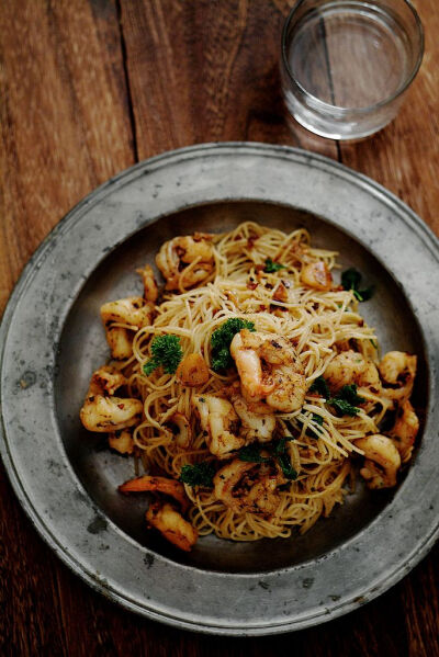 donna hay garlic prawn pasta