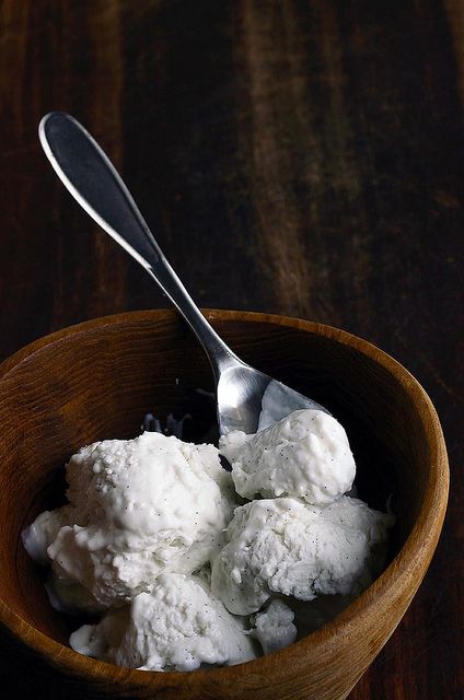 coconut vanilla frozen yogurt