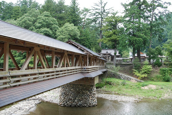 梼原町当地木廊桥