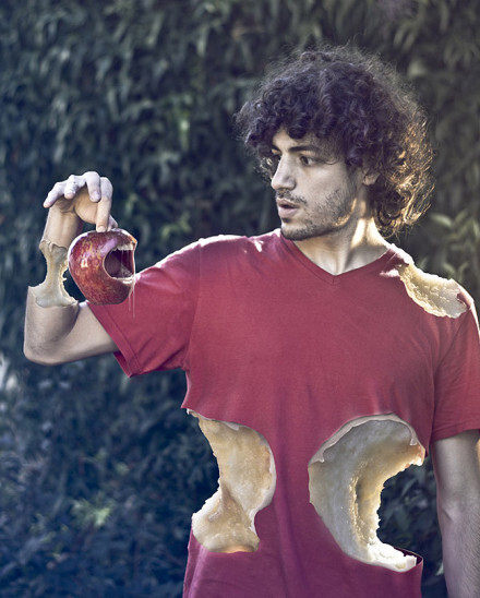 多层叠加的方法打造出的视觉效果，打破常规、妙趣横生的创意摄影作品。| 来自阿根廷 Buenos Aires 的艺术系学生 Martín De Pasquale。