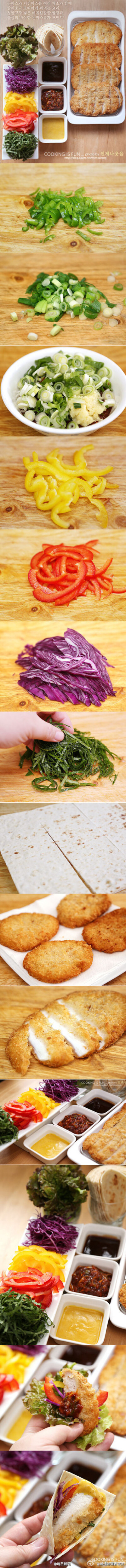  【吃在韩国】韩国人喜欢包着吃，这次烤猪排、烤鸡排和蔬菜一起包在饼里，蘸酱吃。材料：돈까스,치킨까스,청양고추,대파,파프리카,깻잎,적채,또띠아,상추; 猪排，鸡排，青椒，大葱，灯笼椒，苏子叶，紫甘蓝，薄饼，…