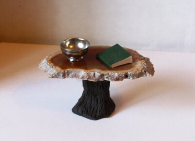 fairy garden table--agate w/ clay base