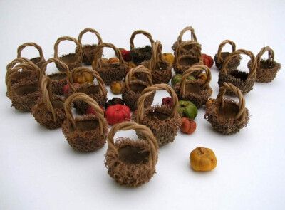 Handmade Miniature Baskets from Acorns