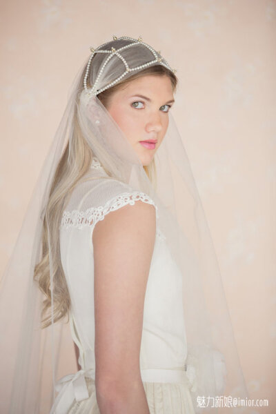 [爱喵君推荐]Fabiola Capo 别致复古风格新娘饰品 imior.com 更多:http://www.imior.com/goods/show?gid=3878