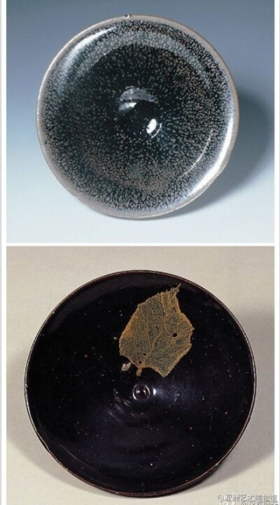 两只精典的宋代黑釉茶碗，各来自福建建阳与江西吉州，古代人品茶还可以欣赏灿丽的釉斑。