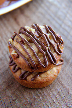 Nutella Blondie Cups with Chopped Walnuts