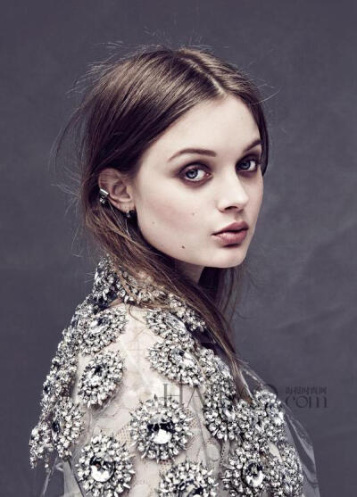 澳洲甜妞贝拉·希思科特 (Bella Heathcote) 登《Sunday Style》杂志2014年5月22日发行刊