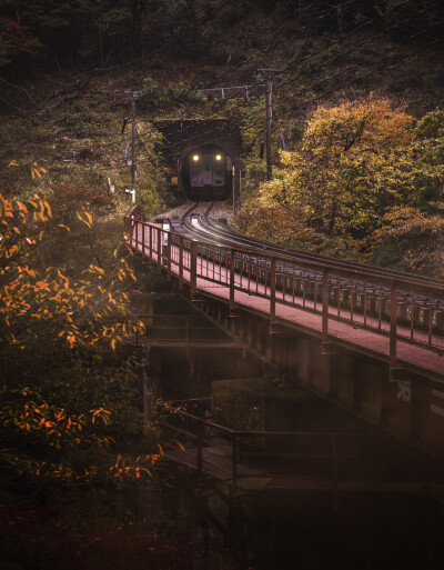 Kiyoshi Iida在 500px 上的照片秋の播但線(xiàn)