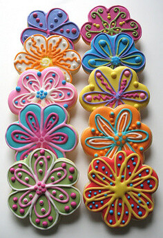 Colorful flower cookies!