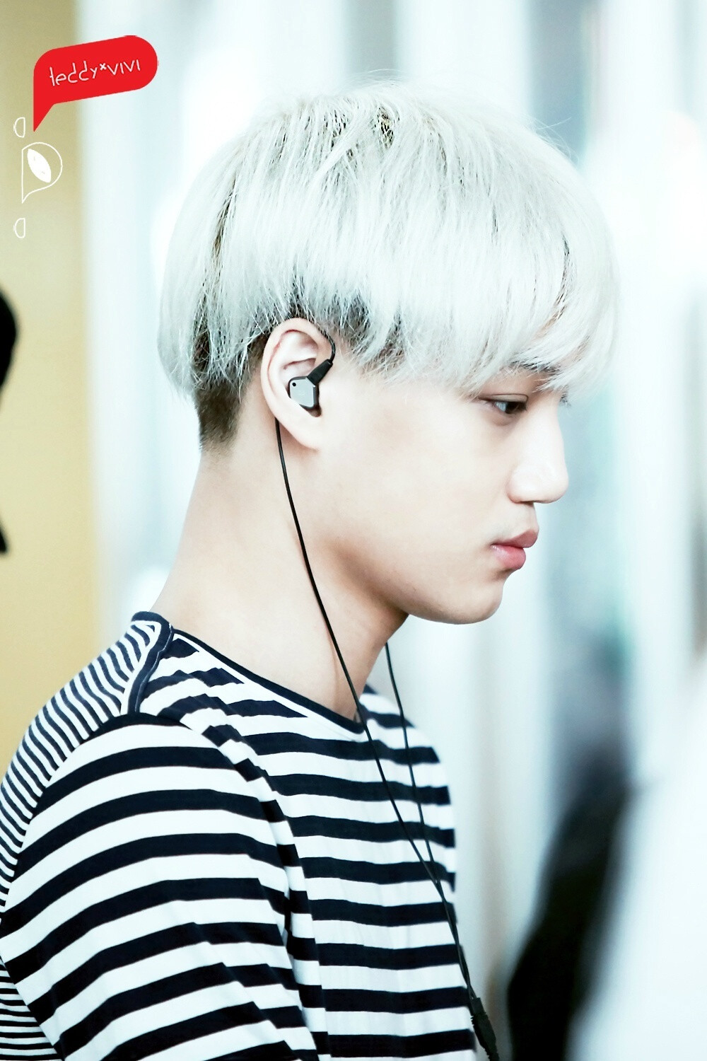 泰迪公仔罒3罒 上传于6月5日 00:19 来自微博 weibo.com 【140603 HONG KONG Airport 送机】#金钟仁##KAI##EXO# 舞台下迷迷糊糊的样子就挺好的，真是睡不醒的熊熊！