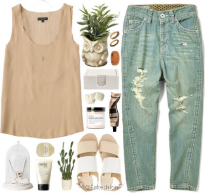 无袖低领衫 x 破洞牛仔裤 x 凉鞋