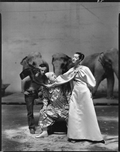 Dovima wearing Givenchy 1955 - Photo by Richard Avedon