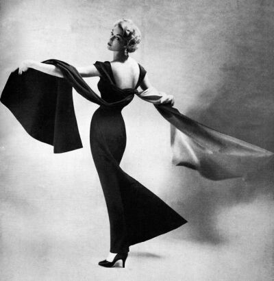 Richard Avedon, Jean Patchett wearing gown by Bernard Newman, 1953