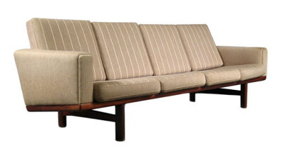 HANS WEGNER GE-236 GETAMA TEAK SOFA