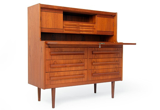 ØRUM MØBELFABRIK TEAK BUREAU