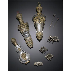 THREE METAL, SILVER, GOLD, PERFUME BOTTLE AND SIX GOLD, SILVER, RUBY AND DIAMOND BROOCH AND TIE PIN, 1900S