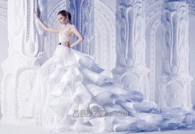 [imior.com]Michael Cinco 2013婚纱奢华礼服 1 更多:http://www.imior.com/goods/show?gid=3734