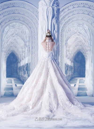 [imior.com]Michael Cinco 2013婚纱礼服 2 更多:http://www.imior.com/goods/show?gid=3735