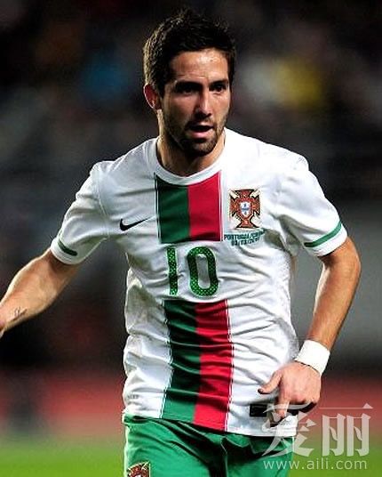 简介 穆蒂尼奥（葡萄牙） 英文名:Joao Moutinho 生日:1986-9-8 身高:1.7 体重:61 位置:中场 比赛信息 国家队出场次数/进球数：66次/2进球 曾效力俱乐部：波尔图、里斯本竞技 本赛季俱乐部出场数：出场33次/1进球