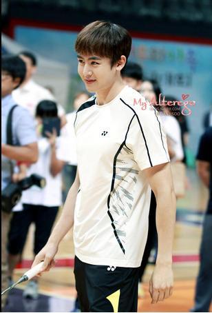 【PIC】140615 #Nichkhun# 140614多文化家族羽毛球补图8P cr：danjisoo 请大家不要舔屏#Nichkhun宁静致远 微笑面对#