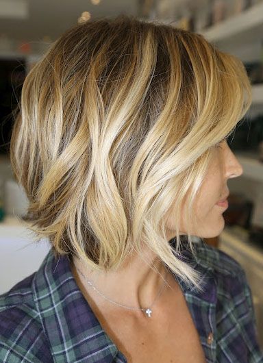 slightly wavy bob love this look