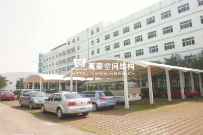 河南郑州学校停车棚