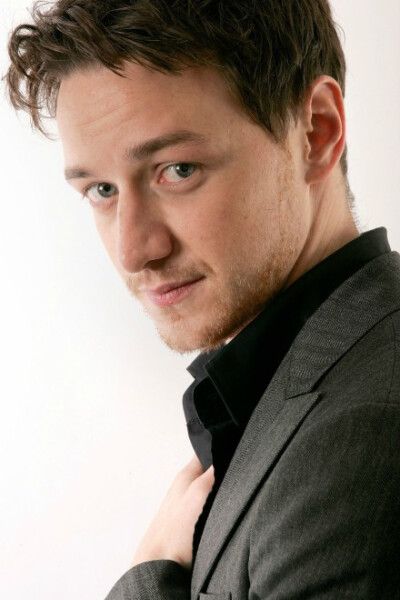 #James McAvoy# 这套苏我一脸的HQ，目前只找到八张，不知道还有没有其他的没找到的，欢迎小伙伴们敲我补充嗷！第三张和第四张45°仰角的悲伤？【滚】防缩图给没看过的小伙伴打个包。都是2000x的高清。最后一张no more…