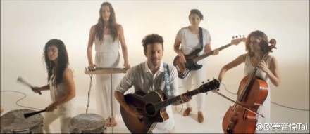 【首播】#Jason Mraz#新单Love Someone MV首播了！！！当你爱一个人的时候，你的心跳才是正常该有的频率，不惧年华易逝，守在你身边的那个人给了你最好的安全感，马叔温柔的吟唱带来的清新感觉，正是爱历久弥新的色彩~|Love Someone-Jason Mraz 高清MV-音悦台