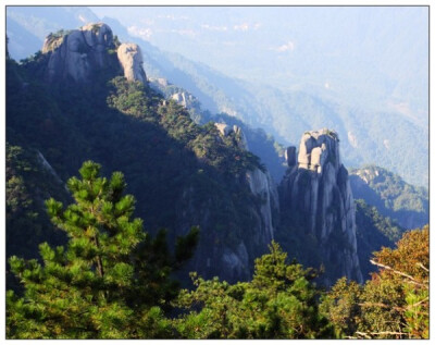 安徽额九华山 虽然没有花开，但是九华的景色还是很美丽 图片由重庆旅行社www.ytszg.com提供