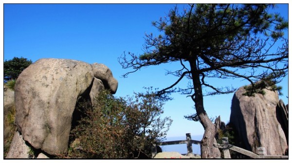 安徽额九华山 其他九华山美景，都没名字但是景色一样美丽 图片由重庆旅行社www.ytszg.com提供