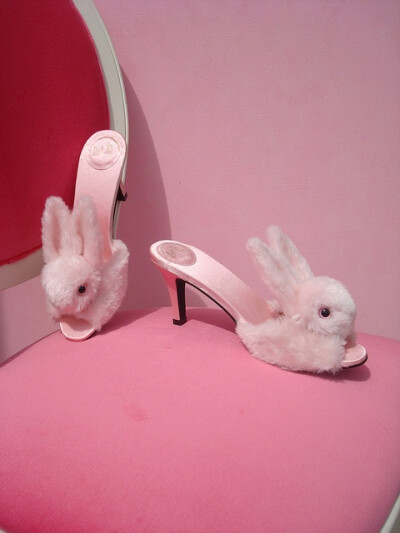 Streetzie's High Heel Bunny Slippers